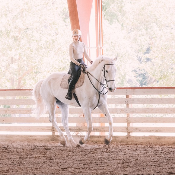 Meet your Posher, Katherine - Picture 6 of 8